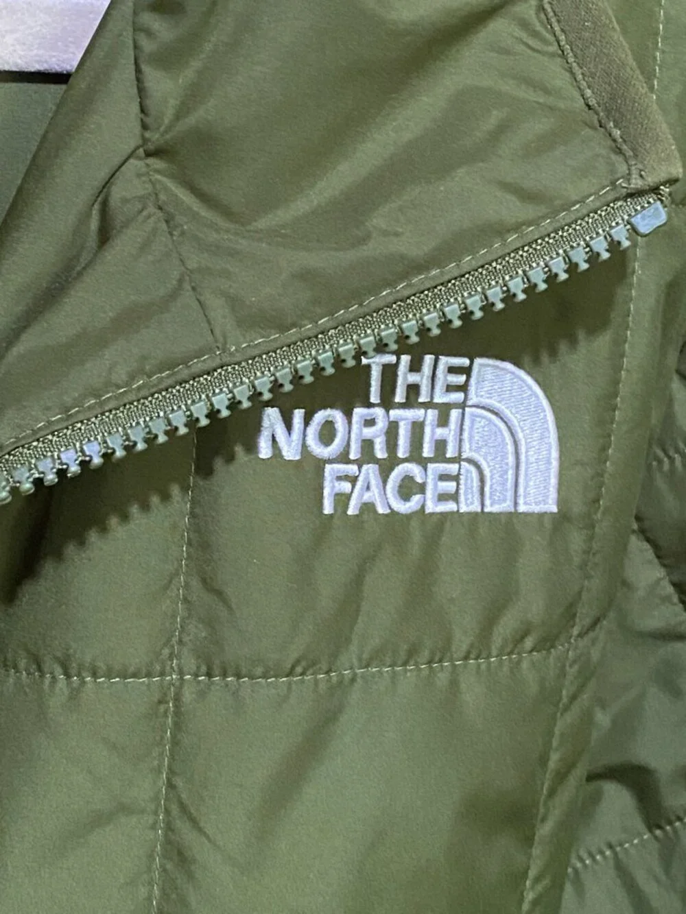 The North Face Men’s Large Olive Green Quilted Insulated Jacket Asymmetrical Zip